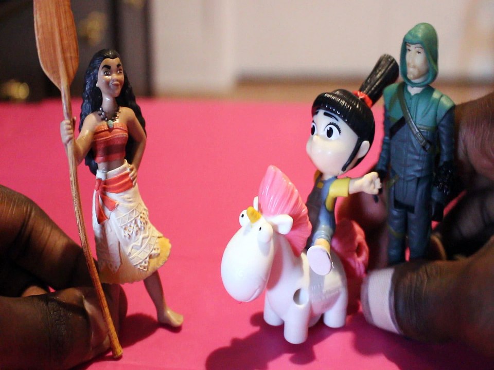 MOANA DOESN'T LIKE GREEN ARROW AGNES GRU DC COMICS JUSTICE LEAGUE DISNEY Toys BABY Videos PIXAR DESPICABLE ME 3 CW SERIE