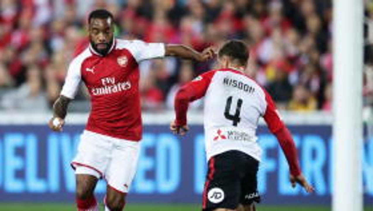 Wenger praises Lacazette versatility for Gunners