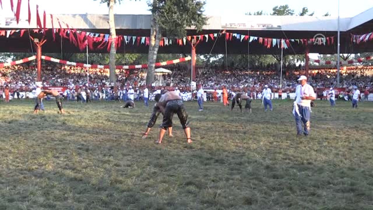 656. Tarihi Kırkpınar Yağlı Güreşleri - Başpehlivanlık Güreşlerinde Çeyrek Finalistler Belli Oldu