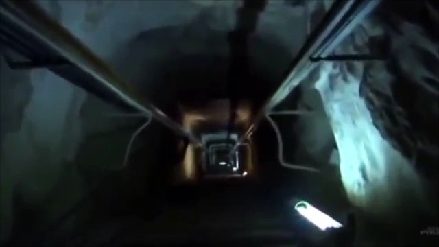 Jacques Grimault et Erik Gontier | Visite guidée de l'intérieur de la grande pyramide de Gizeh 1/2