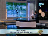 كبار السن ينظفون أحد المصارف من قنديل البحر