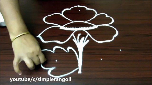 latest flower rangoli designs with 5x3 dots, simple muggulu designs with dots, easy kolam designs