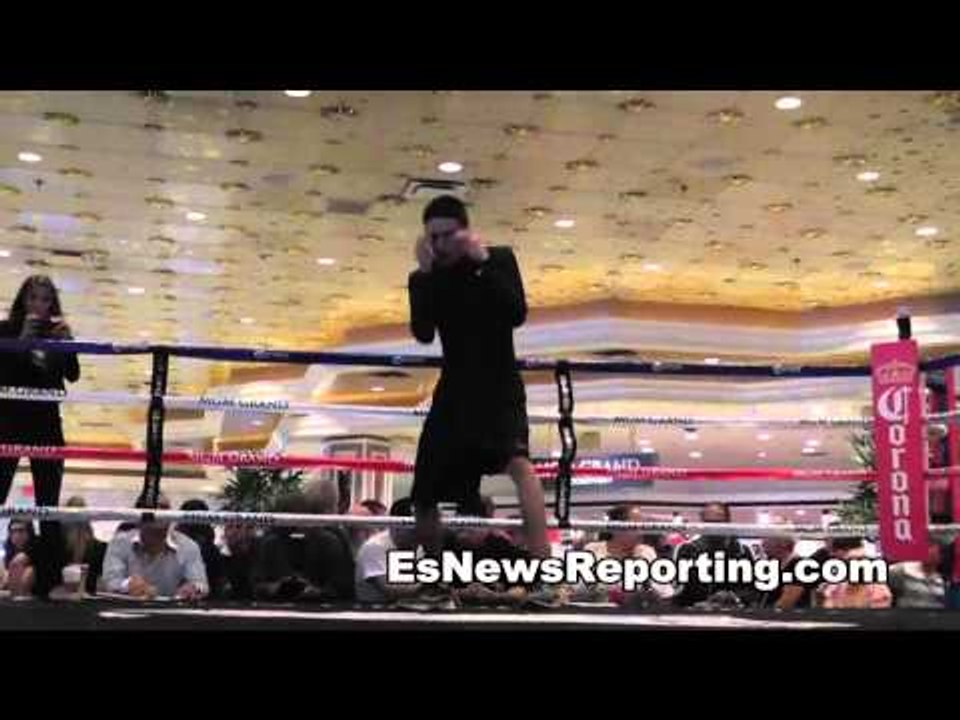 leo santa cruz shadow boxing