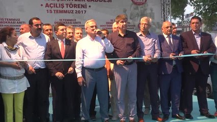 15 Temmuz Demokrasi Anıtı" Selayla Açıldı