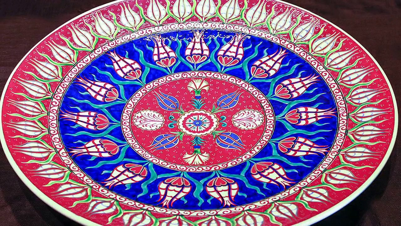 Handmade Handcraft Worldwide Ceramic Plate