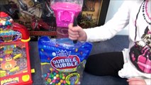 Feeding Pet Dinosaurs & Sharks Candy Gumballs from Hello Kitty Gumball Machine - part 2