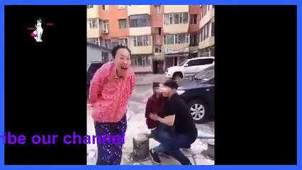 اس ویڈیوں کلپ نے پوری دنیا میں دھوم مچا رکھی ہے ہاہاہاہا