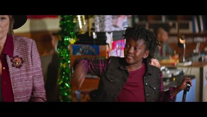 ADORABILE NEMICA Trailer italiano HD (con Shirley MacLaine e Amanda Seyfried)