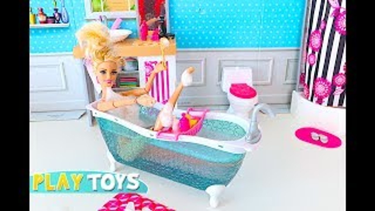 Big Barbie Toy Unboxing - Barbie Pool, Food, Emoji Doll and Barbie Text  Messages - video Dailymotion