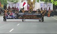 Melestarikan Kreasi Batik Solo Lewat Karnaval