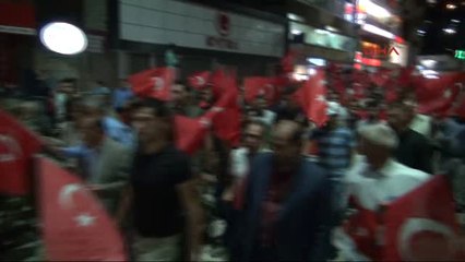 Hakkari'de 15 Temmuz Yürüyüşü