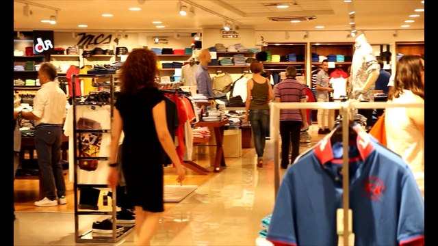 Λίγα τα ανοιχτά καταστήματα στη Λαμία. Κατάληψη από τους εμποροϋπαλλήλους