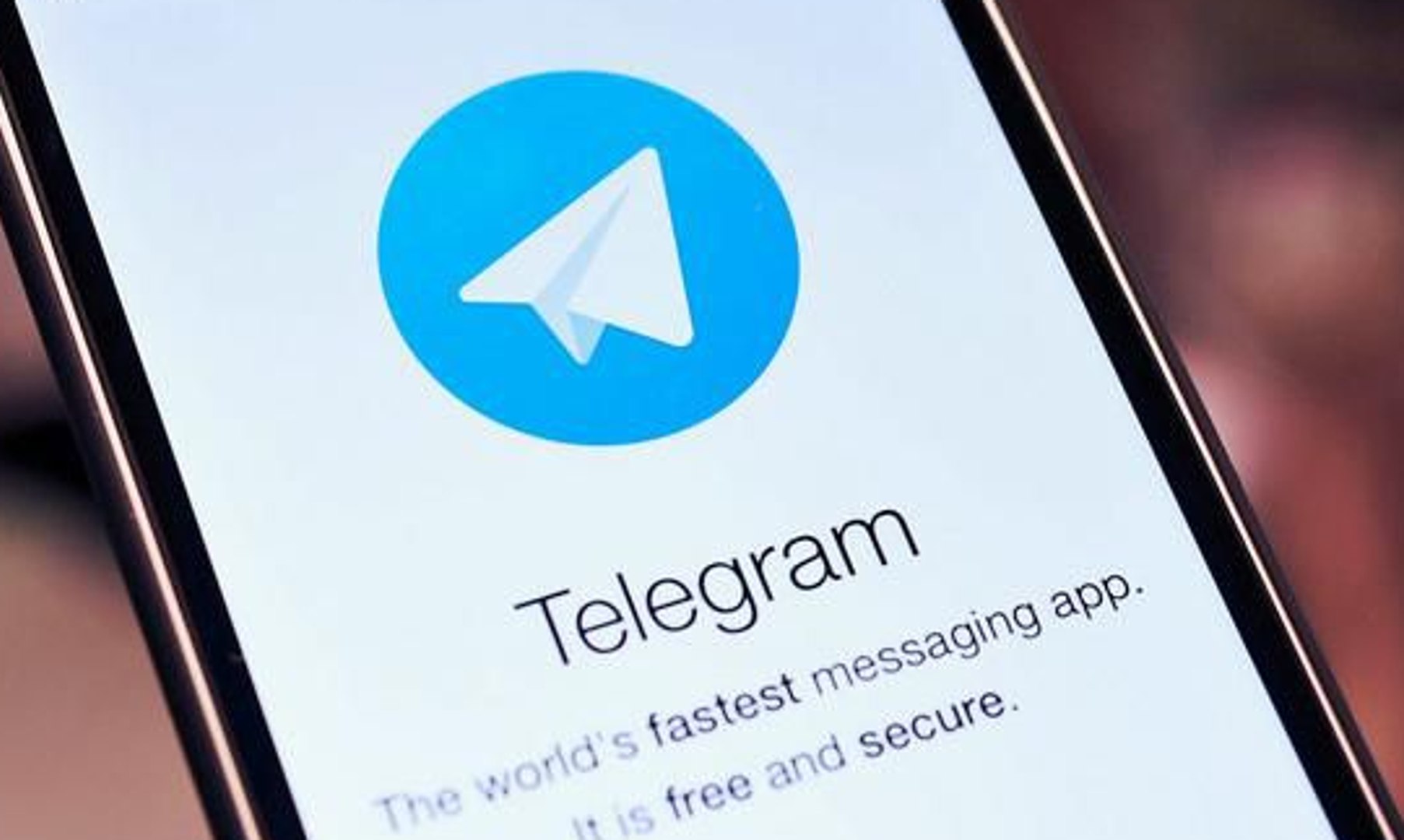 Menutup Komunikasi Teroris Lewat Telegram