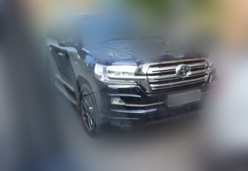 BRAND NEW 2018 Toyota land cruiser t200 V8 . NEW MODEL. PRODUCTION 201