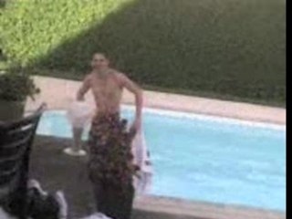 Rom1 et tonio, piscine