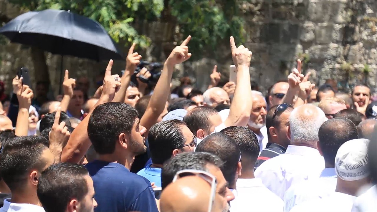 رفض فلسطيني للبوابات الإلكترونية على أبواب الأقصى