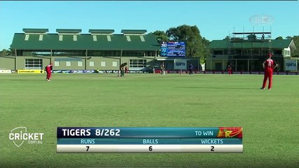 Richardson's unbelievable missed run out