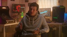 La pub de l'année il  joue trop bien