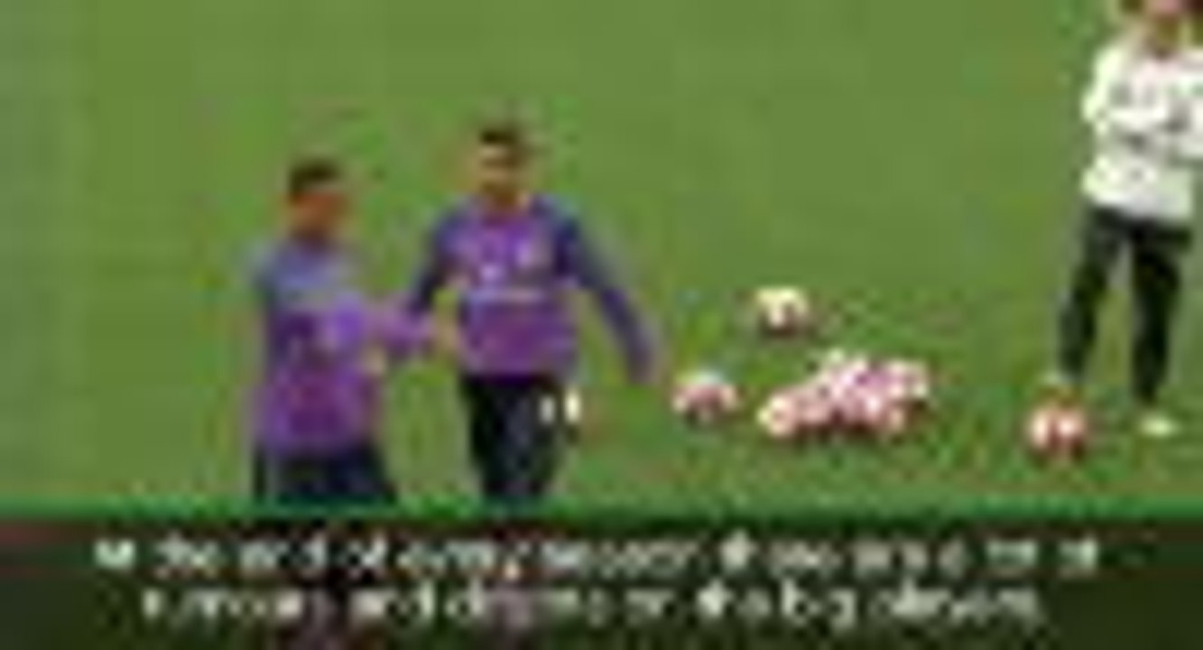 Ronaldo's staying as he's not talking - Morientes