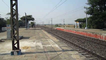 Bokaro - Howrah Fast Passenger Express flying past Bhogpur on SER