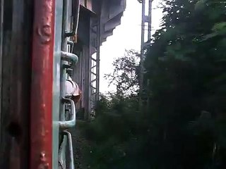 Bagh Express crosses over River Ganga on  Rajendra Pull near Hatidah Jn..3gp