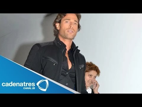 Famosos asisten al velorio de la mamá de Angelique Boyer / Fallece mamá de Angelique Boyer