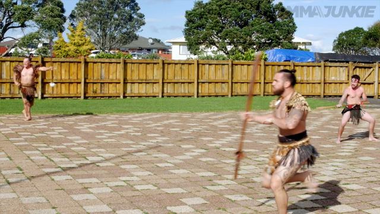 UFC Fight Night 110 headliners Derrick Lewis, Mark Hunt welcomed by local Maori warriors