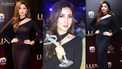 Mahira Khan Wins Best Actress Award for Ho Mann Jahaan - Lux Style Awards 2017