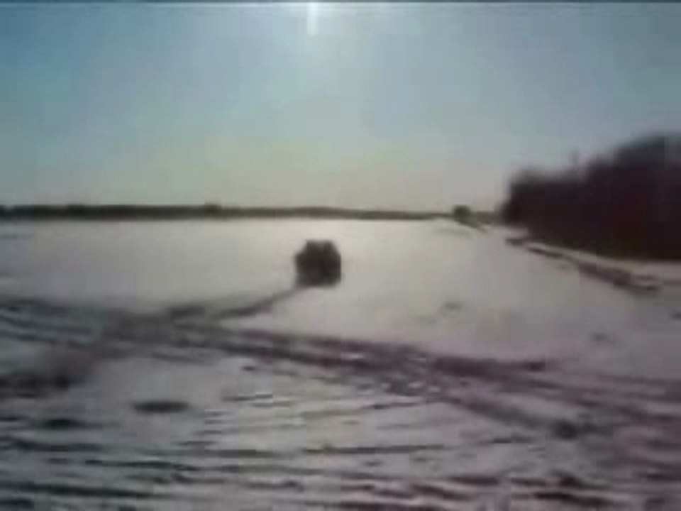 un pickup fait un saut de dingue