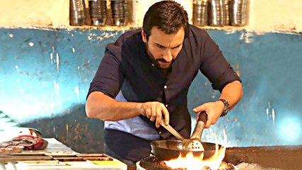 Saif Ali Khan's First Look As 'CHEF' Out