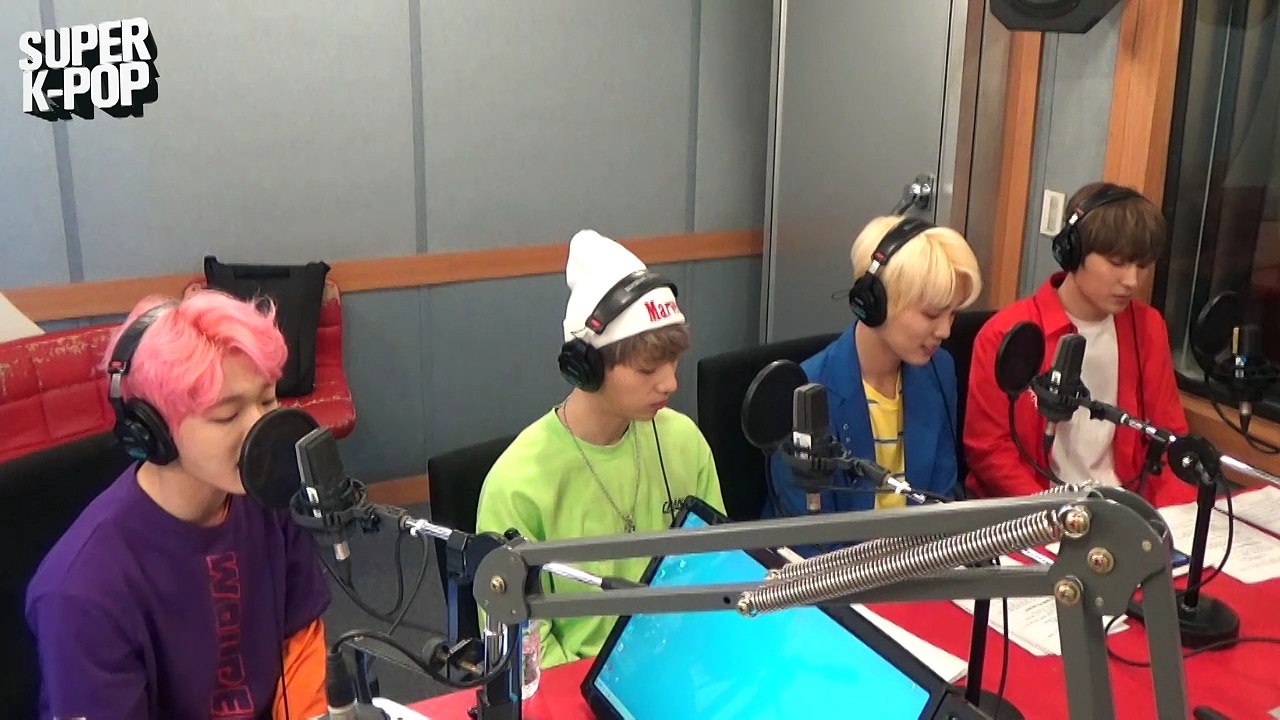 [Super K-Pop] 일급비밀 (Top Secret) - 하루 열댓번 (UP &...