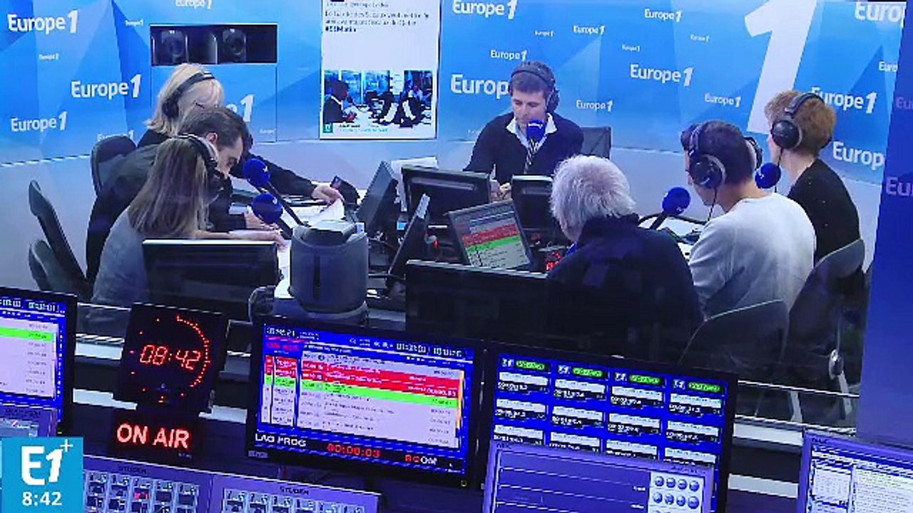 Elkabbach "Avec votre racisme anti-vieux, arrêtez de taquiner mon Collomb"