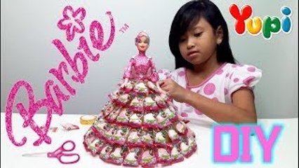 Mainan Barbie  Membuat Baju Barbie dari Permen Yupi  DIY Homemade Barbie Party Dress 