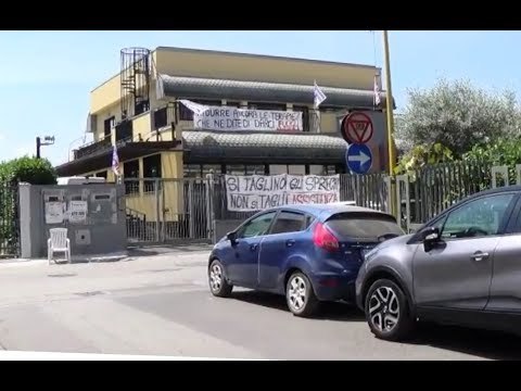 Lusciano (CE) - Tagli alla Sanità, Villa dei Cedri verso la chiusura (06.06.17)