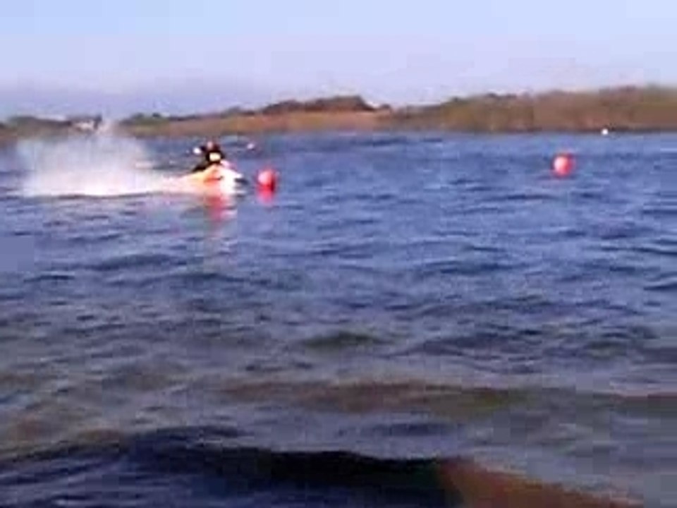 Jetski au golo !!!