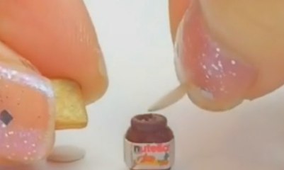 Unik, Miniatur Makanan Mungil dari Tanah Liat