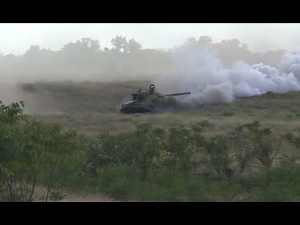RAW: Russian troops polish skills in Kavkaz-2016 strategic drills in southern region