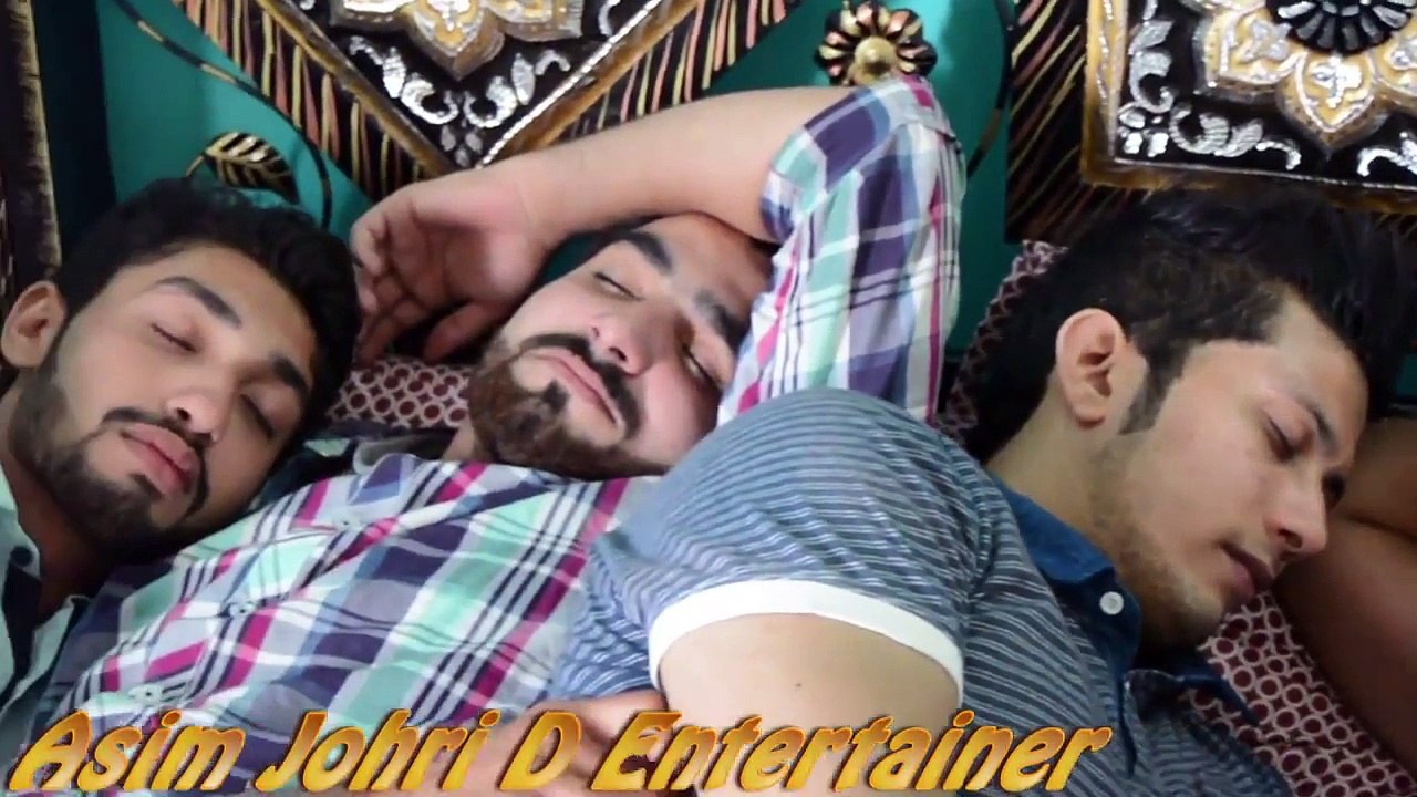 When Friend Sleeps Together...