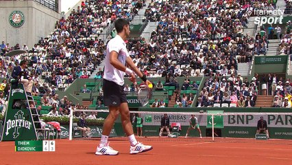 Roland-Garros 2017 : Le passing SPLENDIDE de Dominic Thiem (7-6, 6-3)