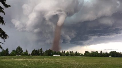 Tornade immense au Canada
