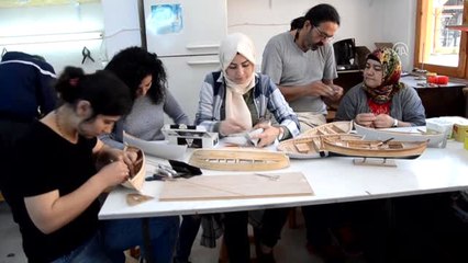 Maket "Karadeniz Çektirmeleri" Kadınların Elinde Şekilleniyor