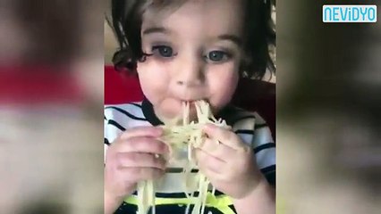 Makarnayı çok seven çocuk Videosu