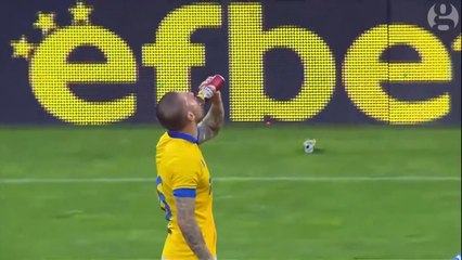 Bulgarian player drinks beer before scoring last minute equaliser!