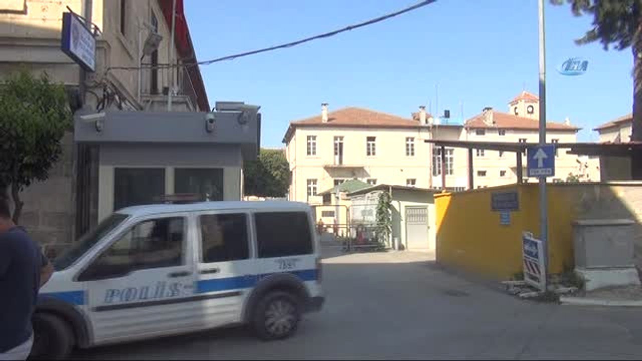 Trafikte Tartıştıkları Kadını Darp Ettiler