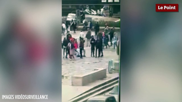 L'agression d'un policier sur le parvis de Notre-Dame-de-Paris