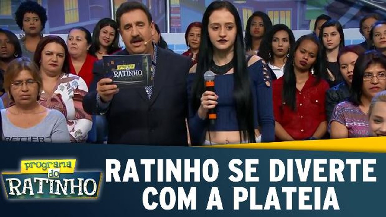 Ratinho se divertem brincando com a plateia