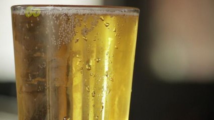 This D.C. Bar Is Pouring Free Drinks Every Time Trump Tweets During Comey's Testimony