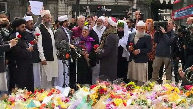A Londres, une centaine d'imams refusent le rite funéraire musulman aux terroristes