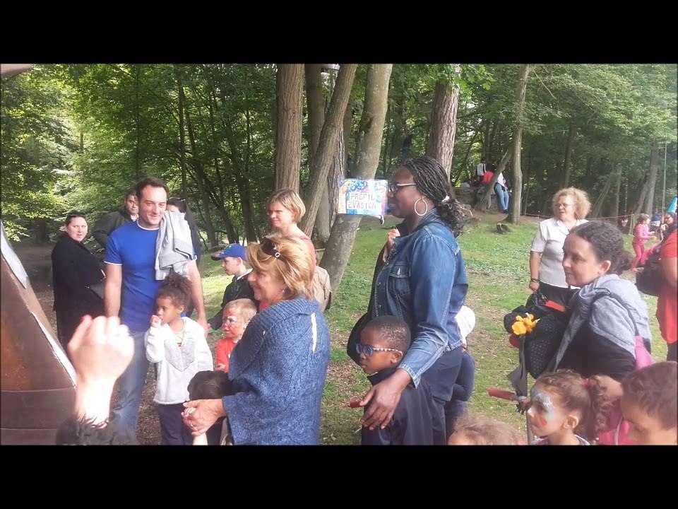 Les PILLEUSES DE CALINS débarquent à Ste Geneviève des Bois