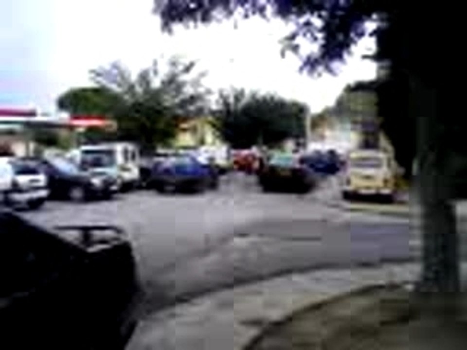 Le veau en cross o HLM!tkt la halllaaaaaa!!!